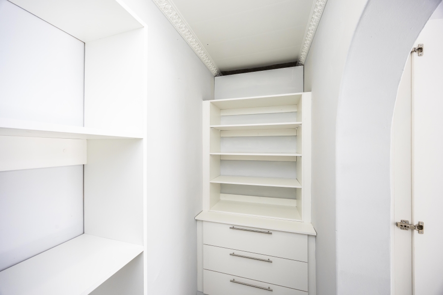 5 Bedroom Property for Sale in Sunnyridge Eastern Cape